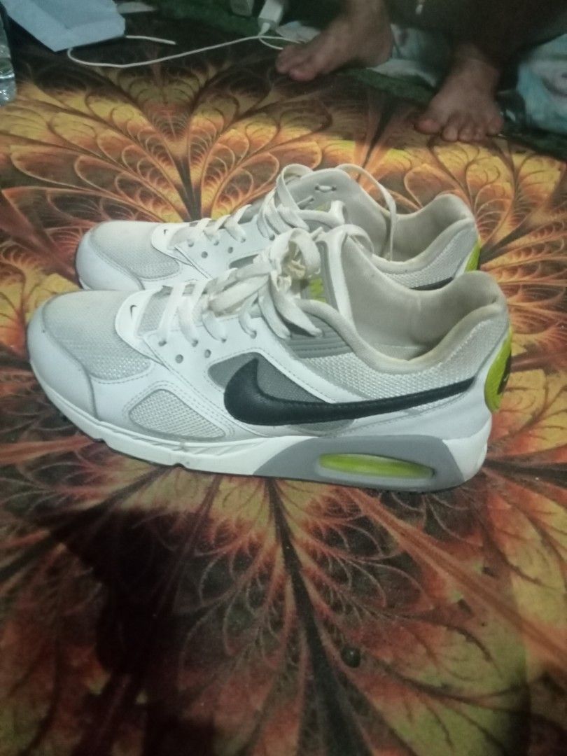 New Nike Air Max IVO Men s Shoes in White Black LT Charcoal Colour