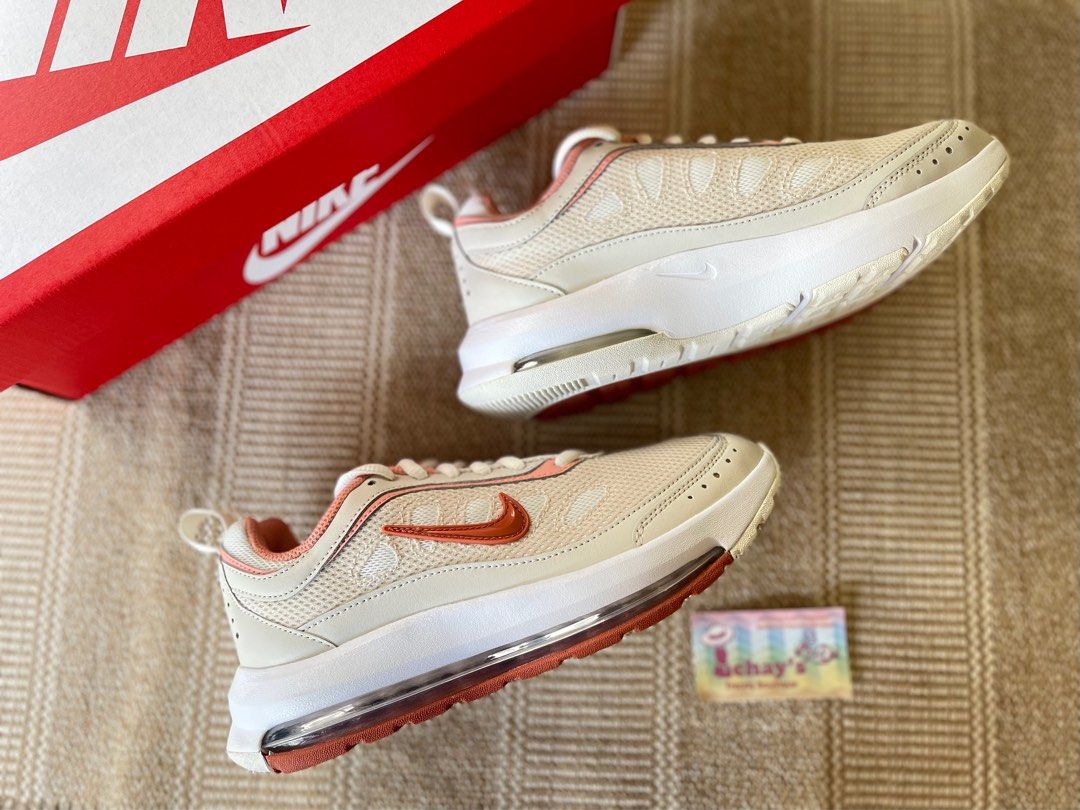 Nike air max estrea hot sale review