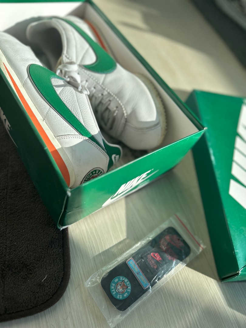 stranger things nike cortez green