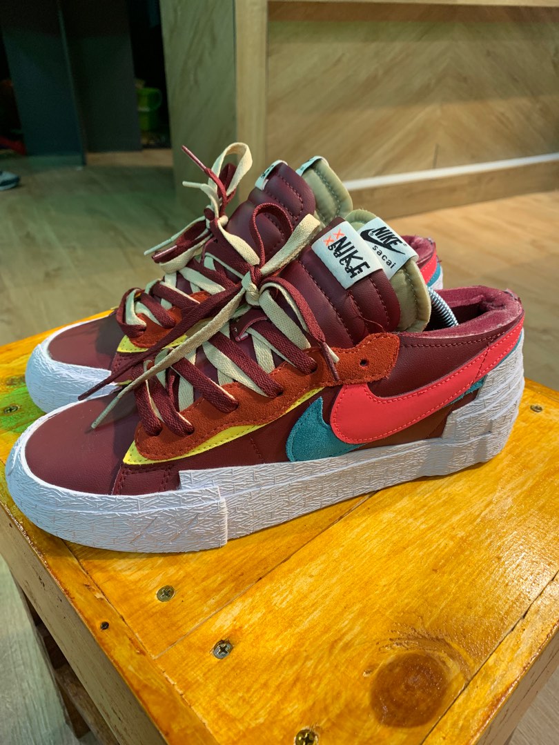 Nike x online kaws