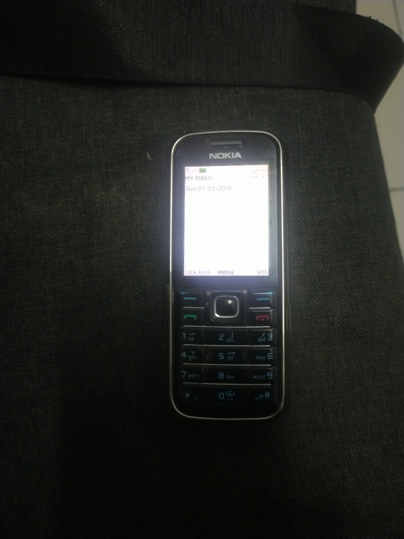 Nokia 6233 rare model for sale in good condition, Mobile Phones & Gadgets,  Mobile Phones, Early Generation Mobile Phones on Carousell