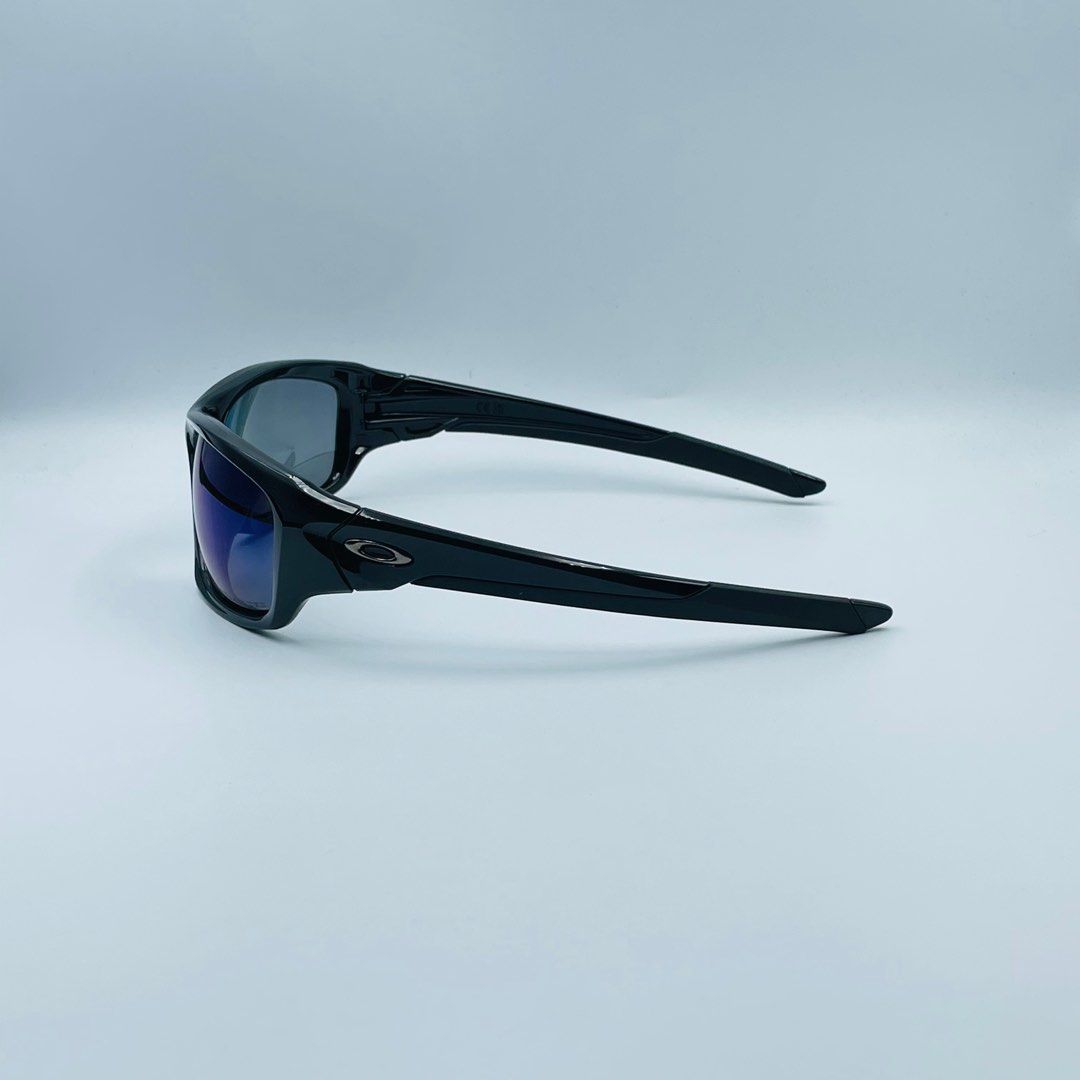 Oakley Valve Polished Black w/ Deep Blue Iridium Polarized, Men's Fashion,  Watches & Accessories, Sunglasses & Eyewear on Carousell