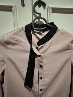 Officewear sleeved top