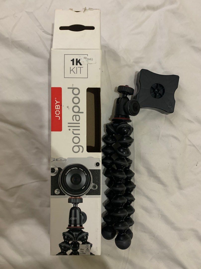 ORIGINAL JOBY GORILLA TRIPOD 1K KIT (Category: Tripods & Monopods) located in Paranaque City. Submitted by joymrtnz (Listing ID 1220054043, Image 2). Description: Bought in SM MOA CANON for 3k Selling it in lowest price Never been used COD available.