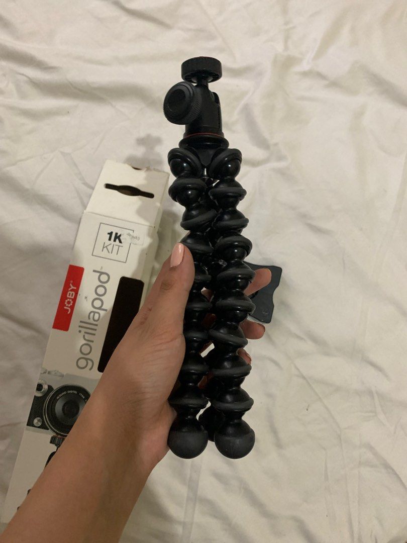 ORIGINAL JOBY GORILLA TRIPOD 1K KIT (Category: Tripods & Monopods) located in Paranaque City. Submitted by joymrtnz (Listing ID 1220054043, Image 1). Description: Bought in SM MOA CANON for 3k Selling it in lowest price Never been used COD available.