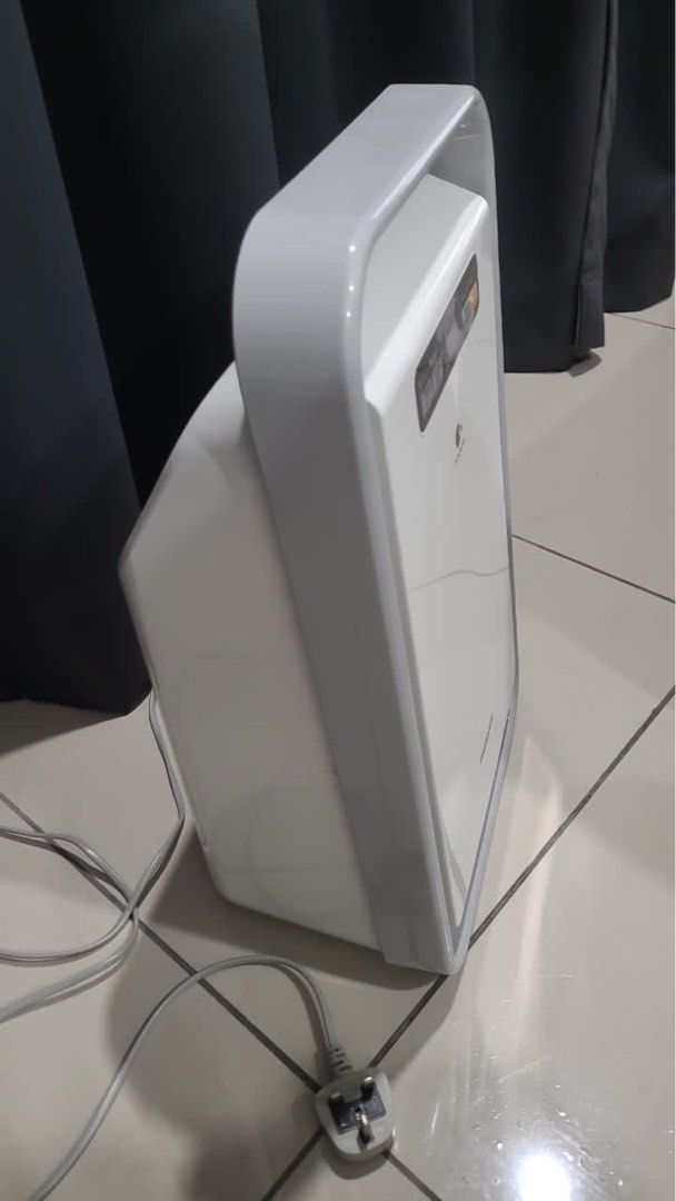 Panasonic Non Humidifying Air Purifier [FPXJ30A], TV & Home Appliances