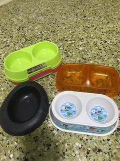 Pet food tray
