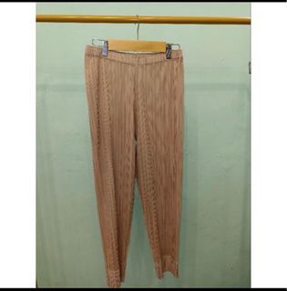Pleats pants