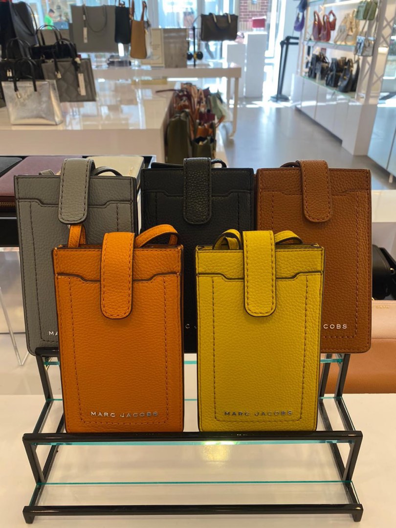 Marc jacobs 2025 ns crossbody bag