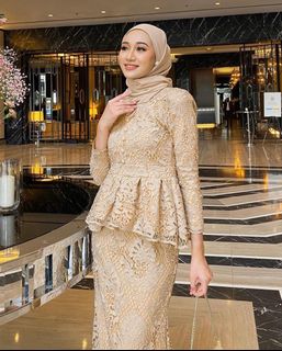 (Category: ) located in . Submitted by mywardrobex (Listing ID 1220009101, Image 1). Description: .