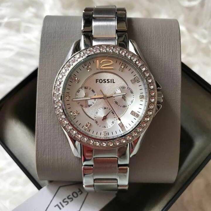 Fossil riley 2024 watch silver