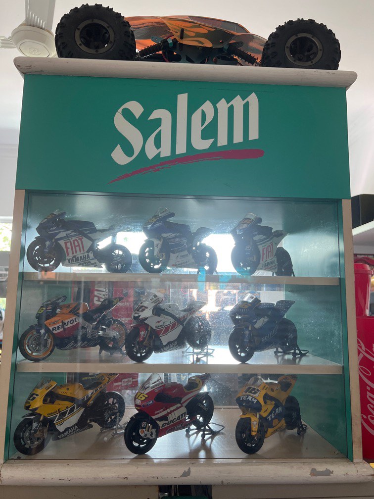 Salem display rack, Hobbies & Toys, Collectibles & Memorabilia, Vintage