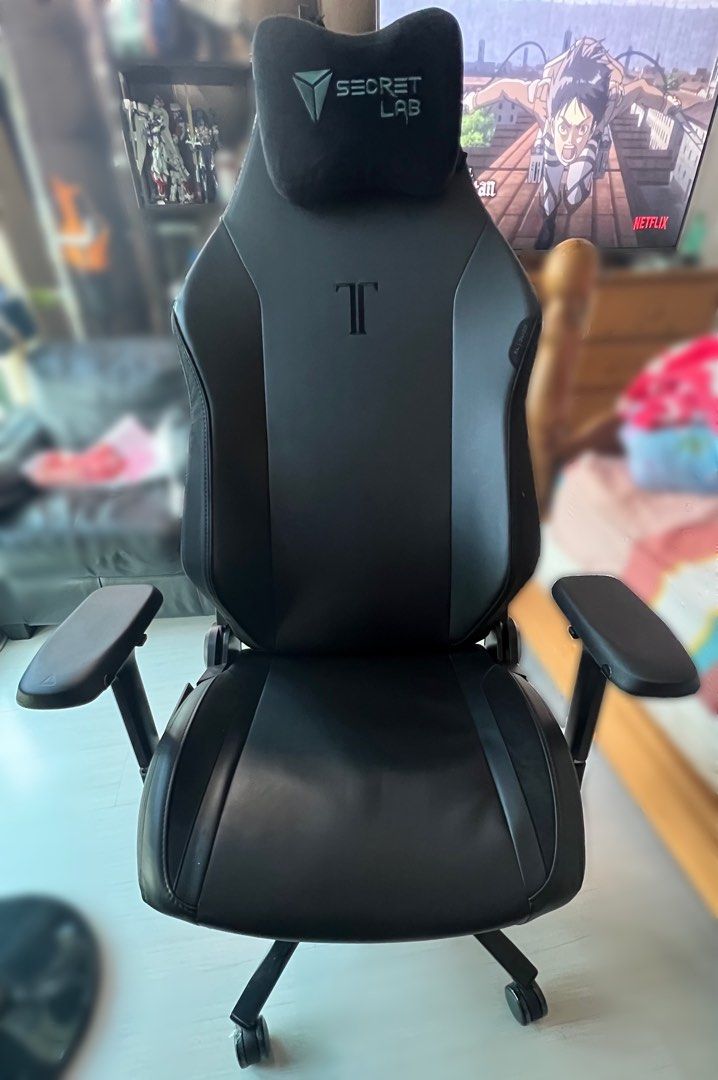Secret Lab Evo Titan 2022 gaming chair XL leather all black