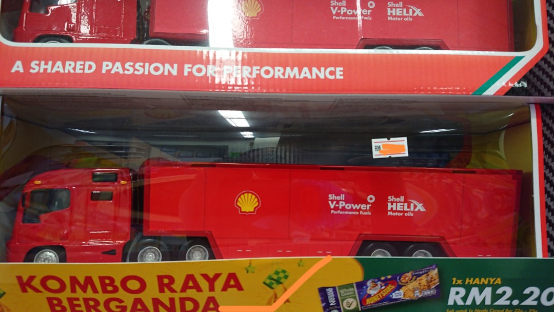 Shell Truck 143 limited edition, Hobbies & Toys, Toys & Games on Carousell