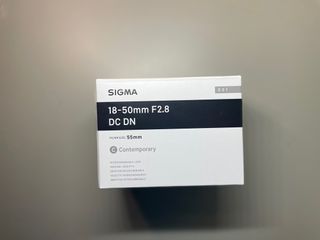 (Sony E-mount) SIGMA 18-50mm F2.8 DC DN with andoer filters
