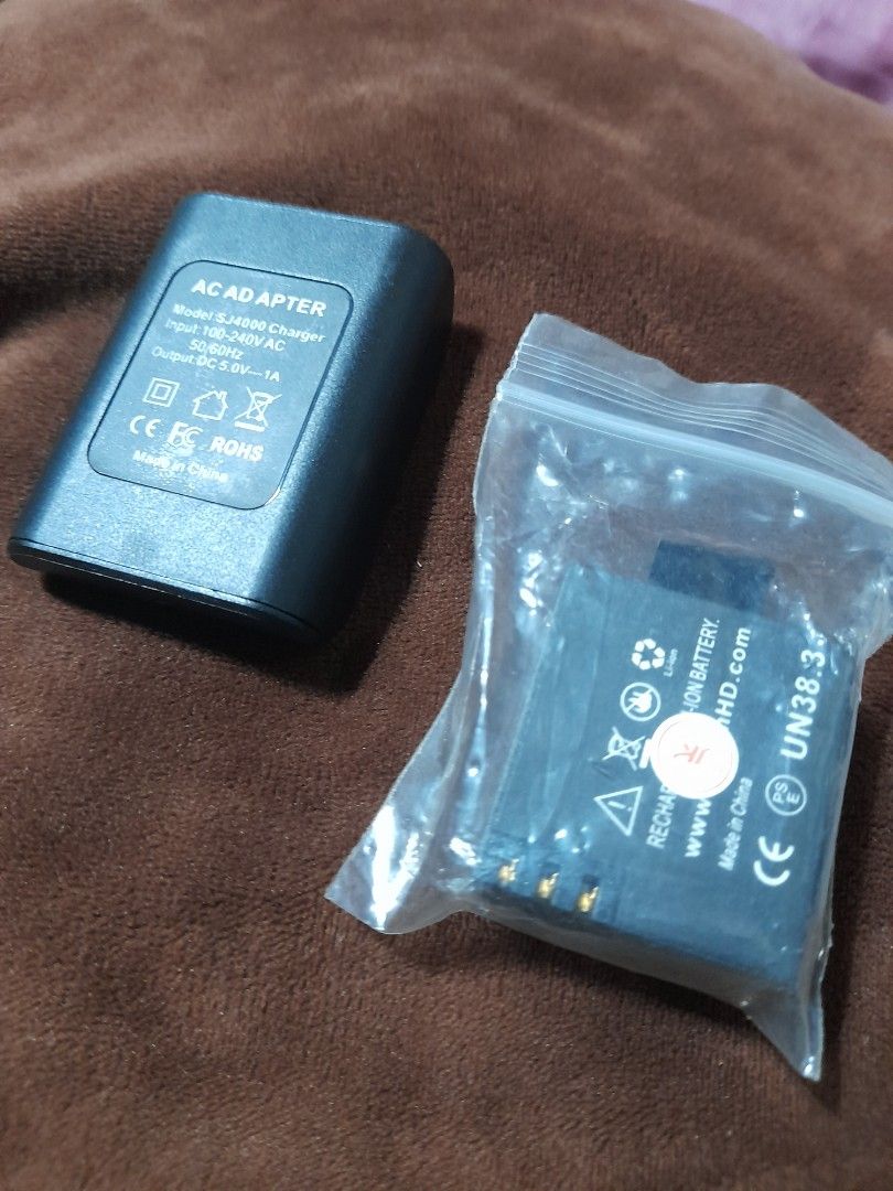 Sjcam 4k battery (Category: Cameras) located in Valenzuela. Submitted by macandrei (Listing ID 1220048330, Image 2). Description: isang beses lang nagamit as spare include na ung charger nya wala lang cord 09184910005.