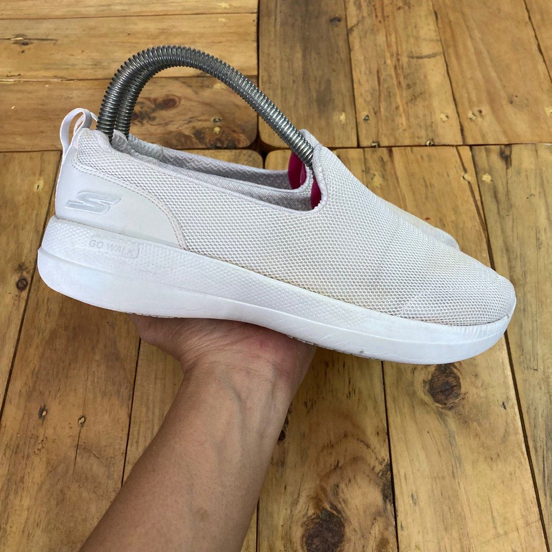 Skechers (Category: Loafers) located in Pasir Mas. Submitted by leekasutbundle (Listing ID 1220035472, Image 3). Description: @kasut_buruk_store @lee_bundle.poyok . $k€ch€r$ slip on -Saiz : .5.0uk/38.0eur/25.0cm _____________________________________________ . ▪️Codition : 9/10 ▪️Used item/bundle ▪️RM70 Freepostage semenanjung ▪️sabah & serawak +Rm8 ▪️Fast deal whatsapp admin ▪️+6019-9470204 ____________________________ . ✅ SILA SCREENSHOT GAMBAR 
