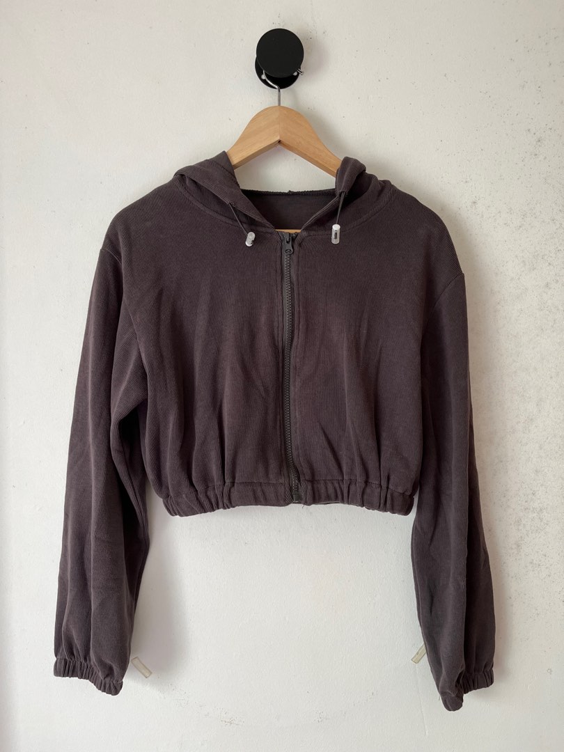 Soft Cropped Hoodie, Women's Fashion, Activewear on Carousell