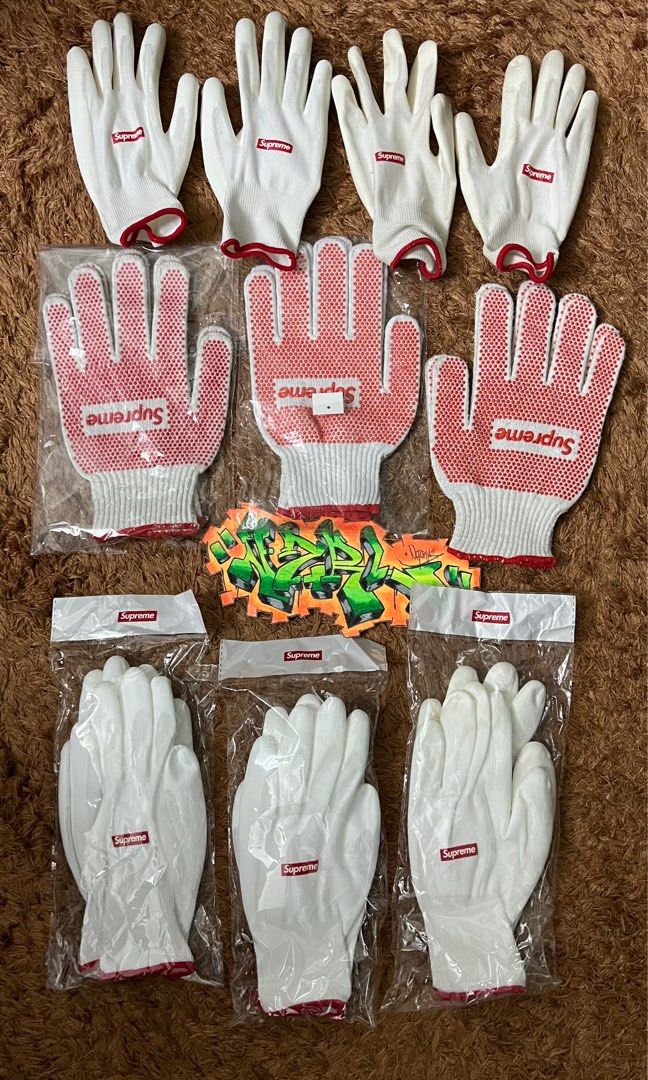 Supreme glove