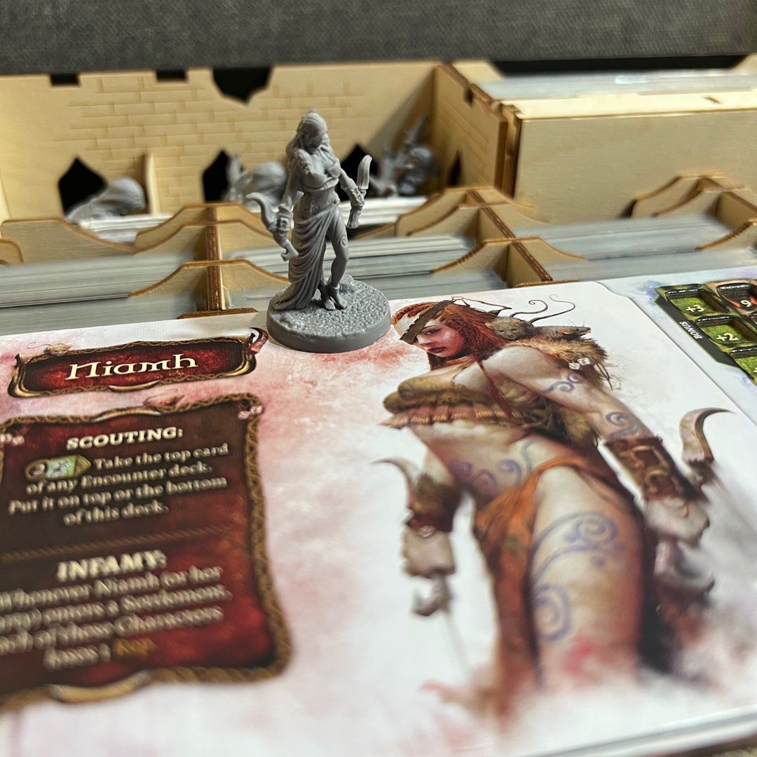 Tainted Grail: The Fall of Avalon (2019), Hobbies & Toys, Toys & Games ...