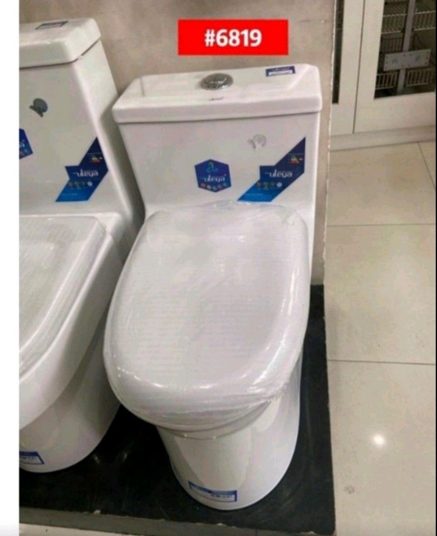 Toilet bowl water closet brand uleya, Furniture & Home Living, Bedding