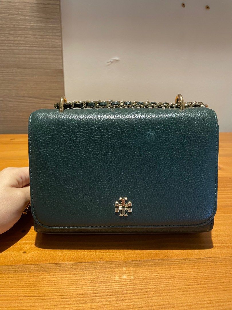 Tory Burch Carter Chain Crossbody in Jitney Green, Women's Fashion, Bags &  Wallets, Purses & Pouches on Carousell