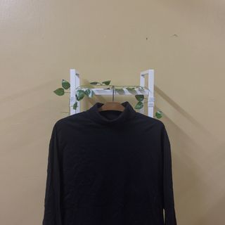 Uniqlo oversized longsleeves