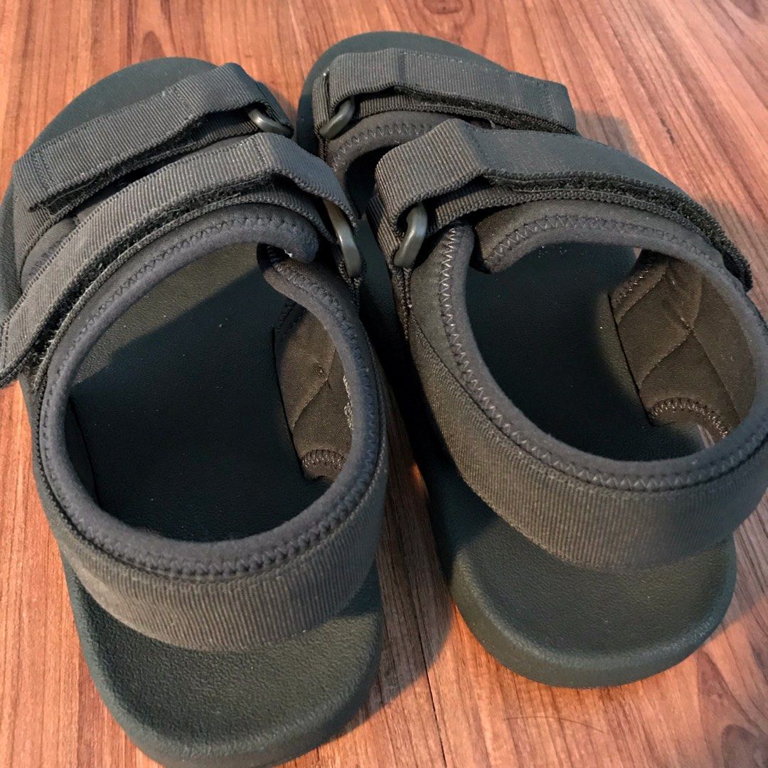 Uniqlo tape sandals outlet