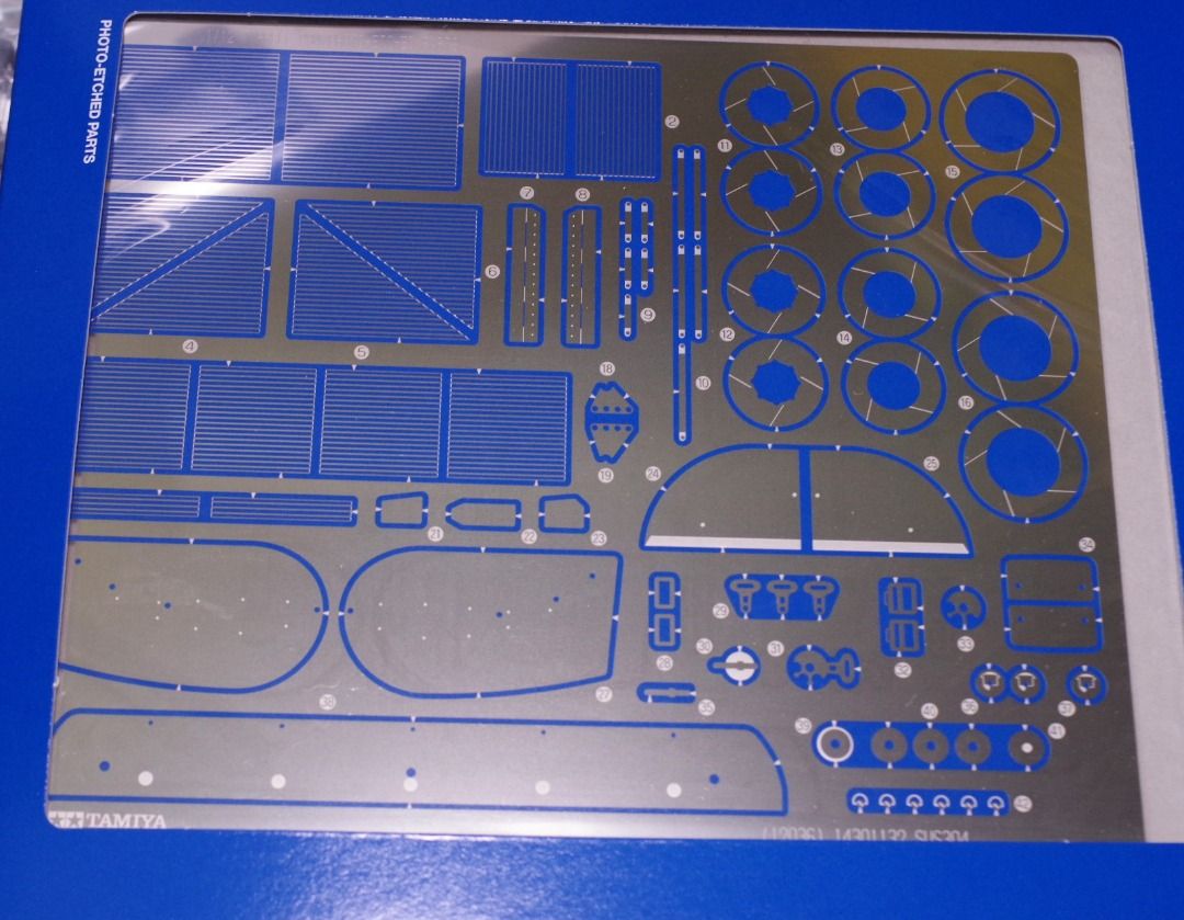 Tamiya 12036 1/12 Tyrrell P34 Six Wheeler (with Etching Parts