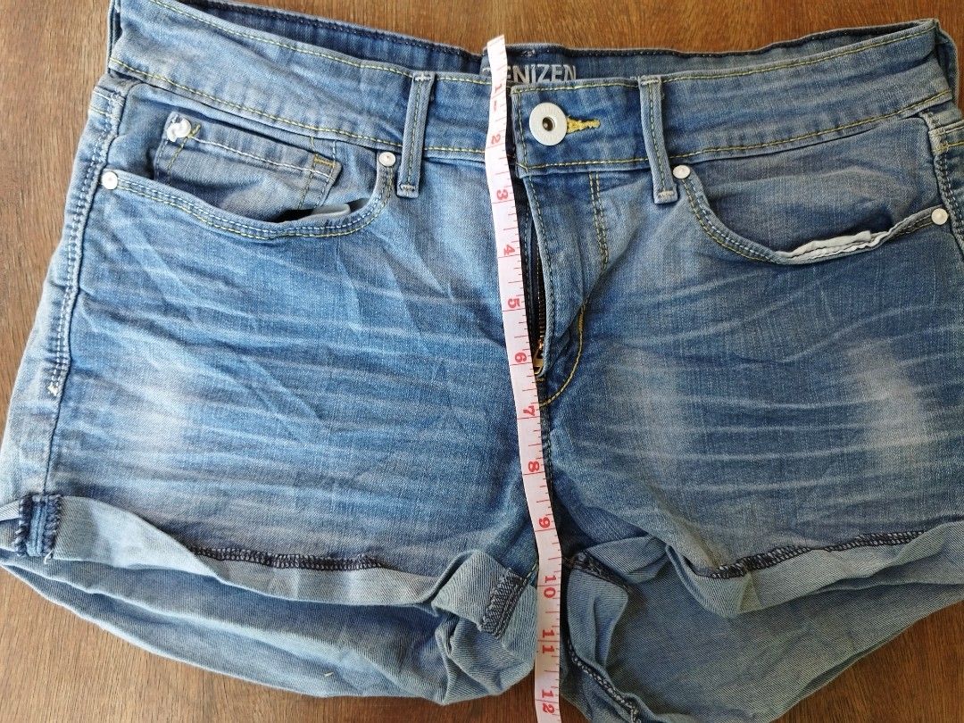 Levi's: CLEARANCE SALE! 3 for P250!, Women's Fashion, Bottoms, Shorts on  Carousell