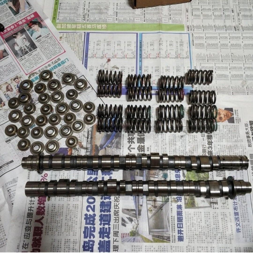 Civic type r(fd2r)/ k20a stock camshafts + valvespring set, Car