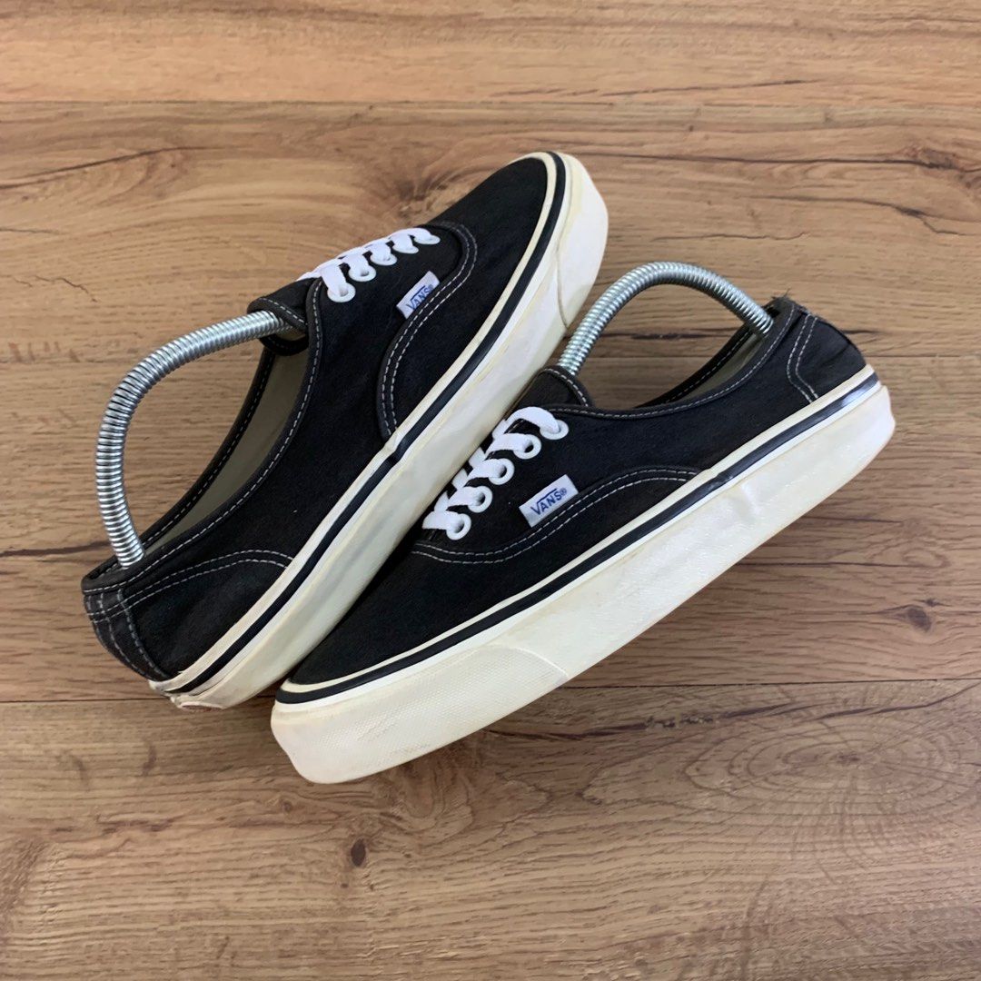 Style 44 vans on sale