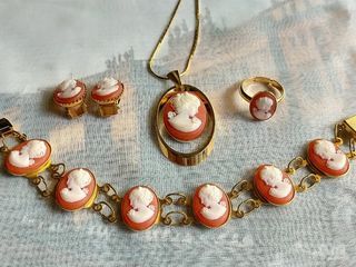 Vintage Cameo set of bracelet, earrings, necklace and ring