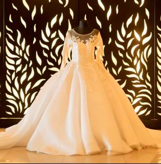 (Category: ) located in . Submitted by iConiC_Collection (Listing ID 1220068000, Image 1). Description: .