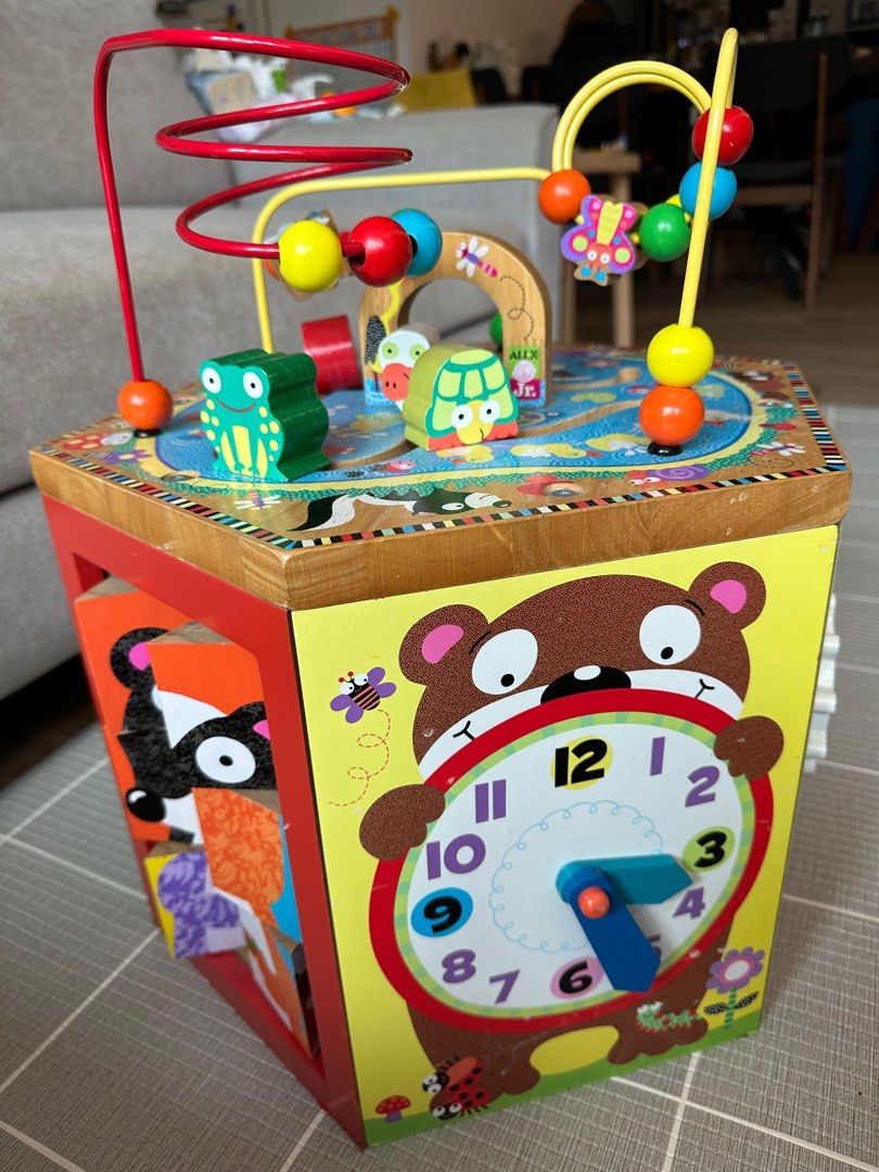 Woodland wonders shop activity centre