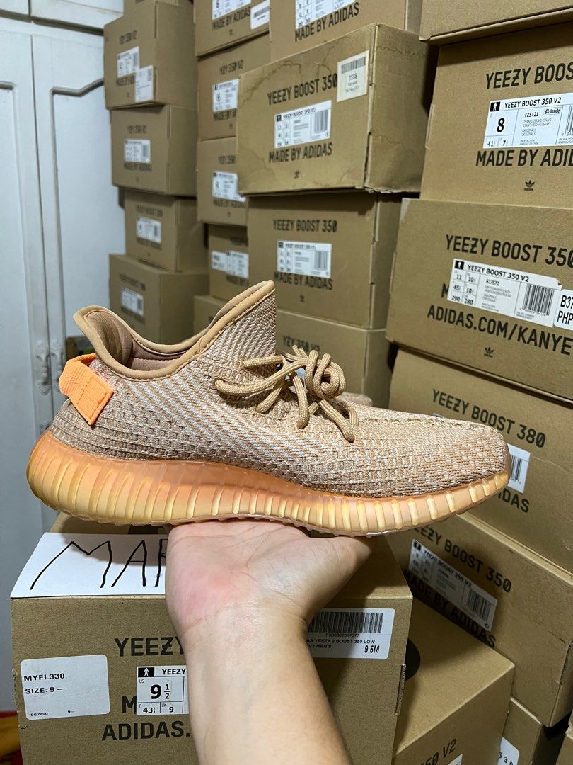 Yeezy Boost 350 v2 Clay OG Size 9.5