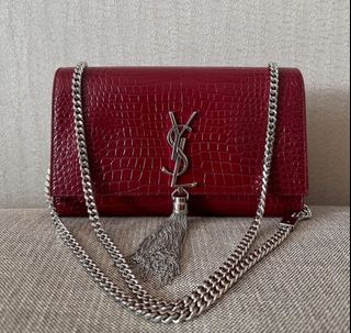 (Category: ) located in . Submitted by shoppedroppe (Listing ID 1220023930, Image 1). Description: .