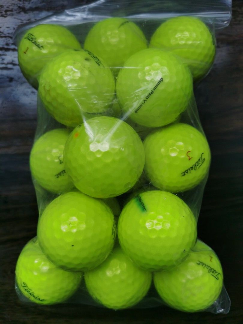 18 Titleist ProV golf balls, Sports Equipment, Sports & Games, Golf on