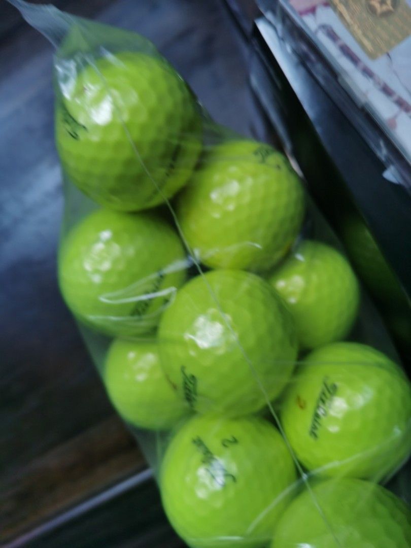 18 Titleist ProV golf balls, Sports Equipment, Sports & Games, Golf on