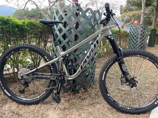 （分類：）位於 。 由 Jeff9759 提交（商品編號 1220187173，圖片 1）。簡介： 。