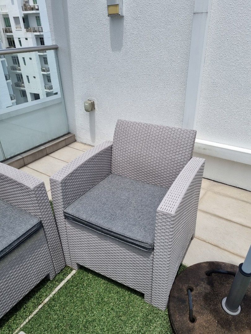 5 Seater Outdoor Furniture Set (include artificial grass turf