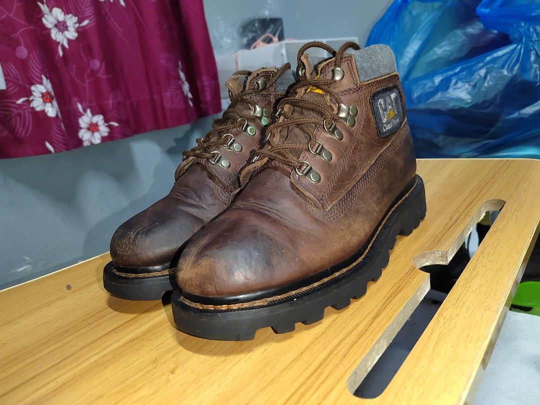 Steel toe deals caterpillar boots uk