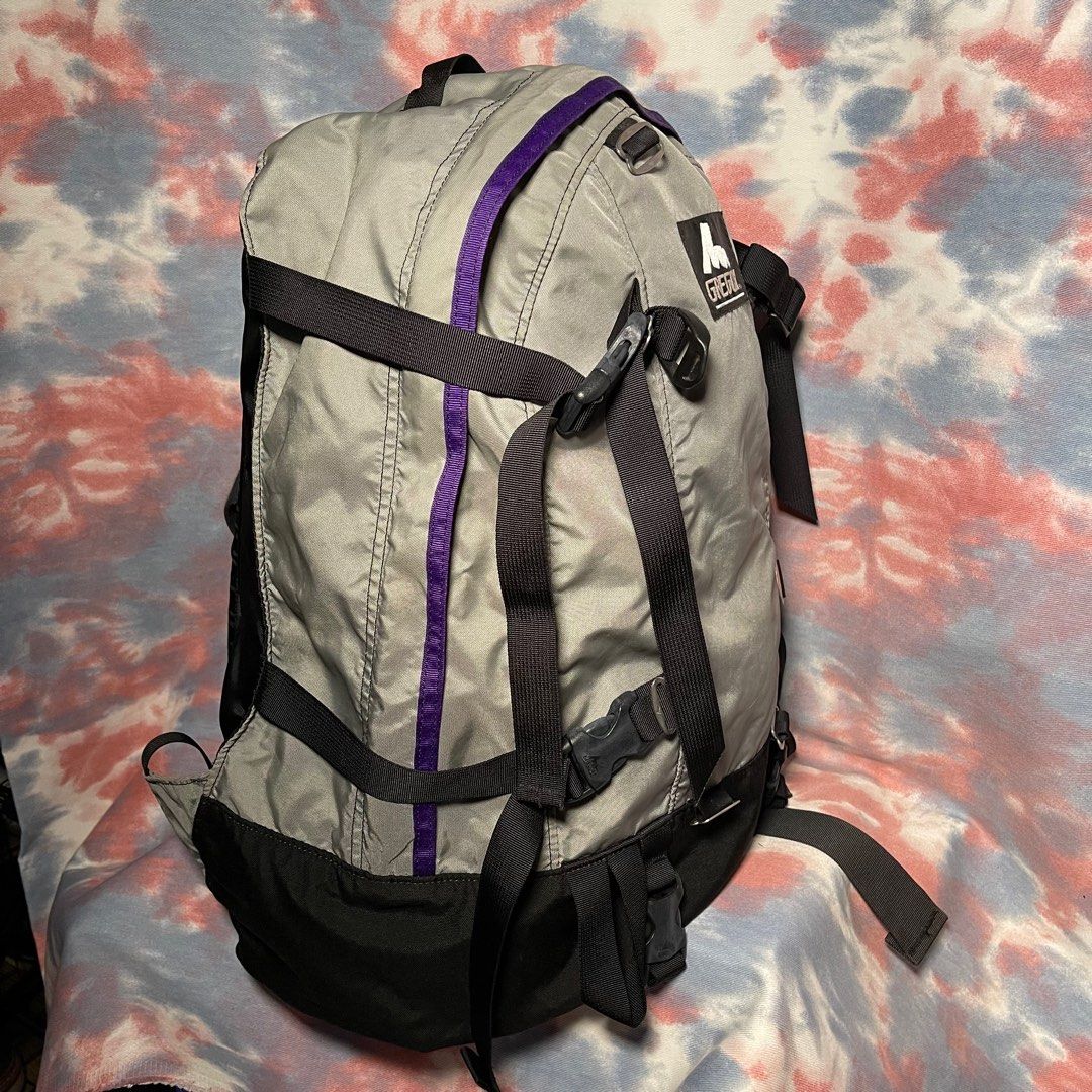 90% new 美國製Gregory Day and half pack 33L grey & purple trim