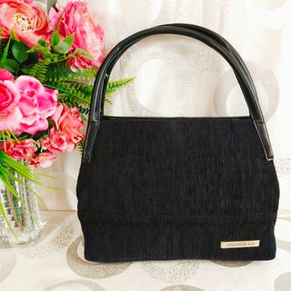 MARKDOWN SALE  Collection item 3