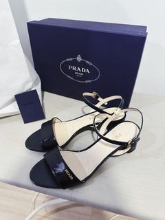 🆕 Original Prada Heels