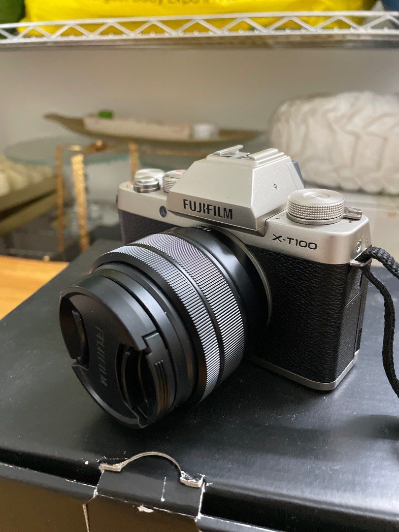 AE Fujifilm XT100 Mirrorless Digital Camera, Photography, Cameras on