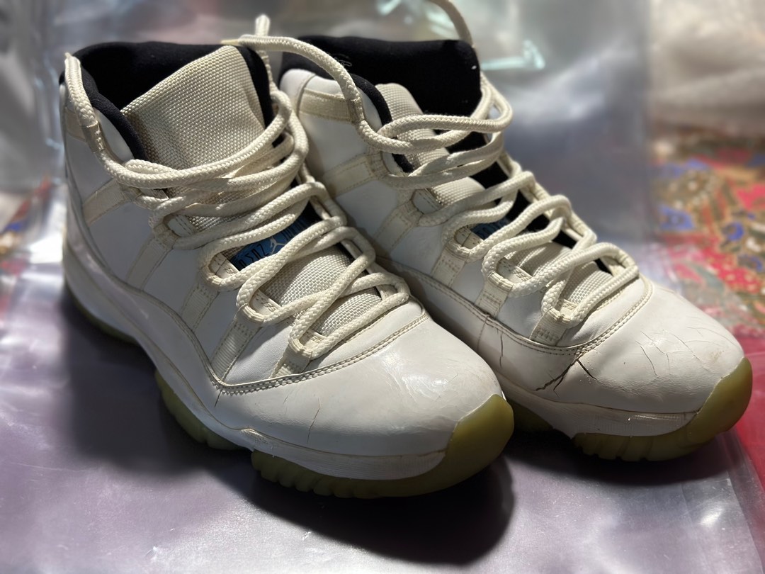 White and store blue jordans 11