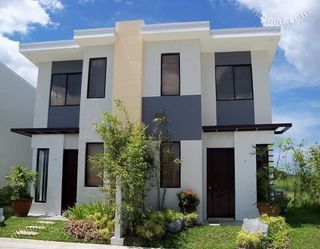 Amaia Scapes San Pablo 10k Monthly