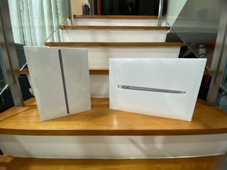APPLE MacBook Air M1 256gb and iPad 64gb