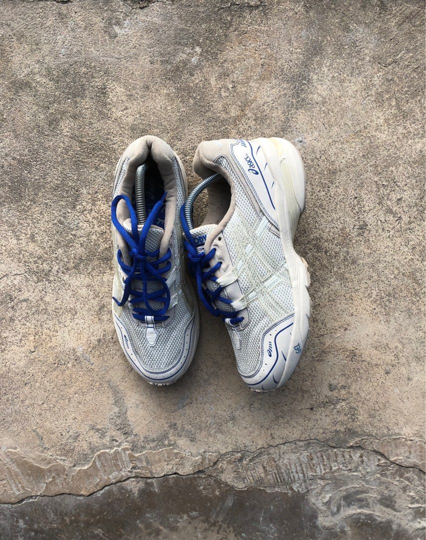 Asics cloud hot sale